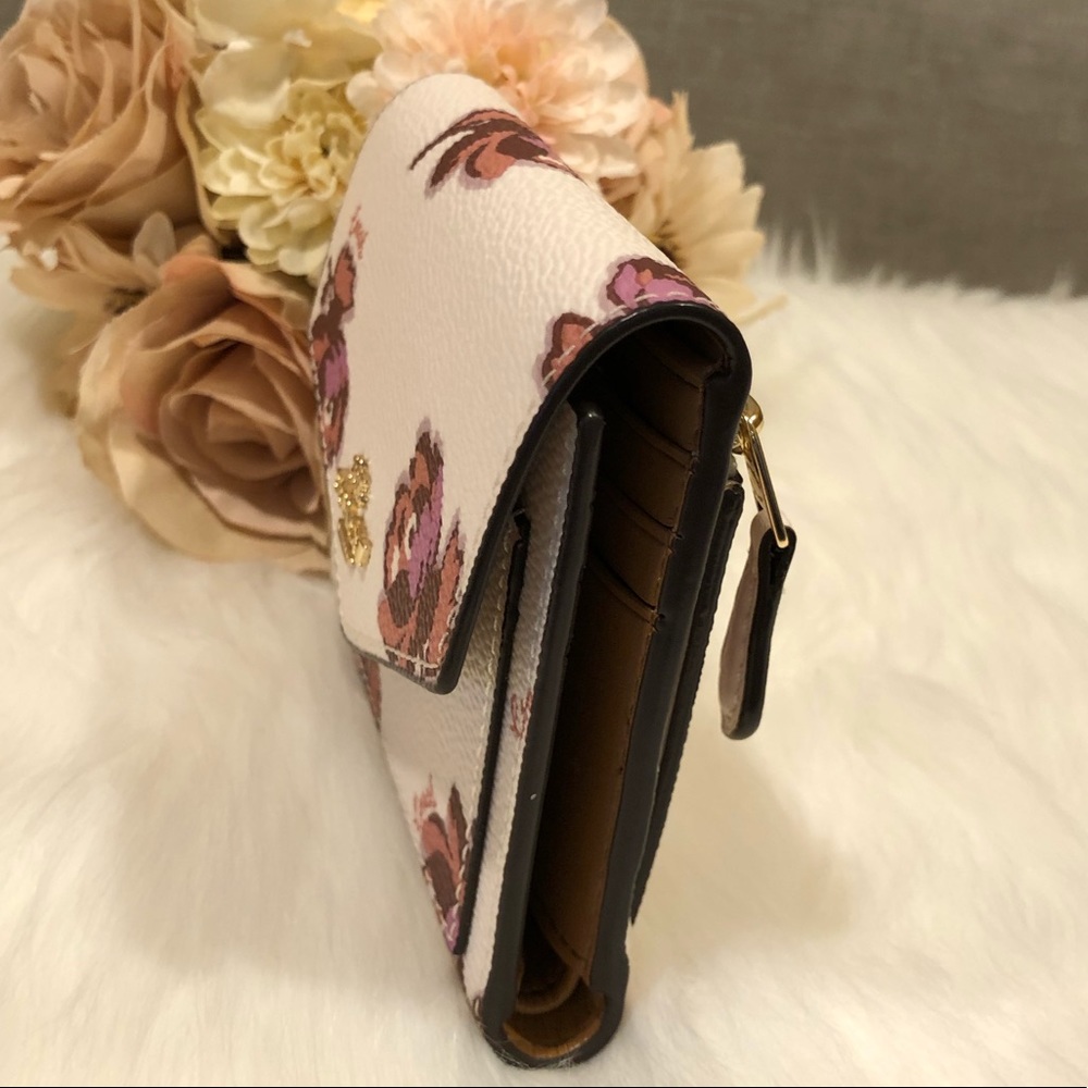 NWT COACH SMALL WALLET WITH FLORAL PRINT - Picture 6 of 8